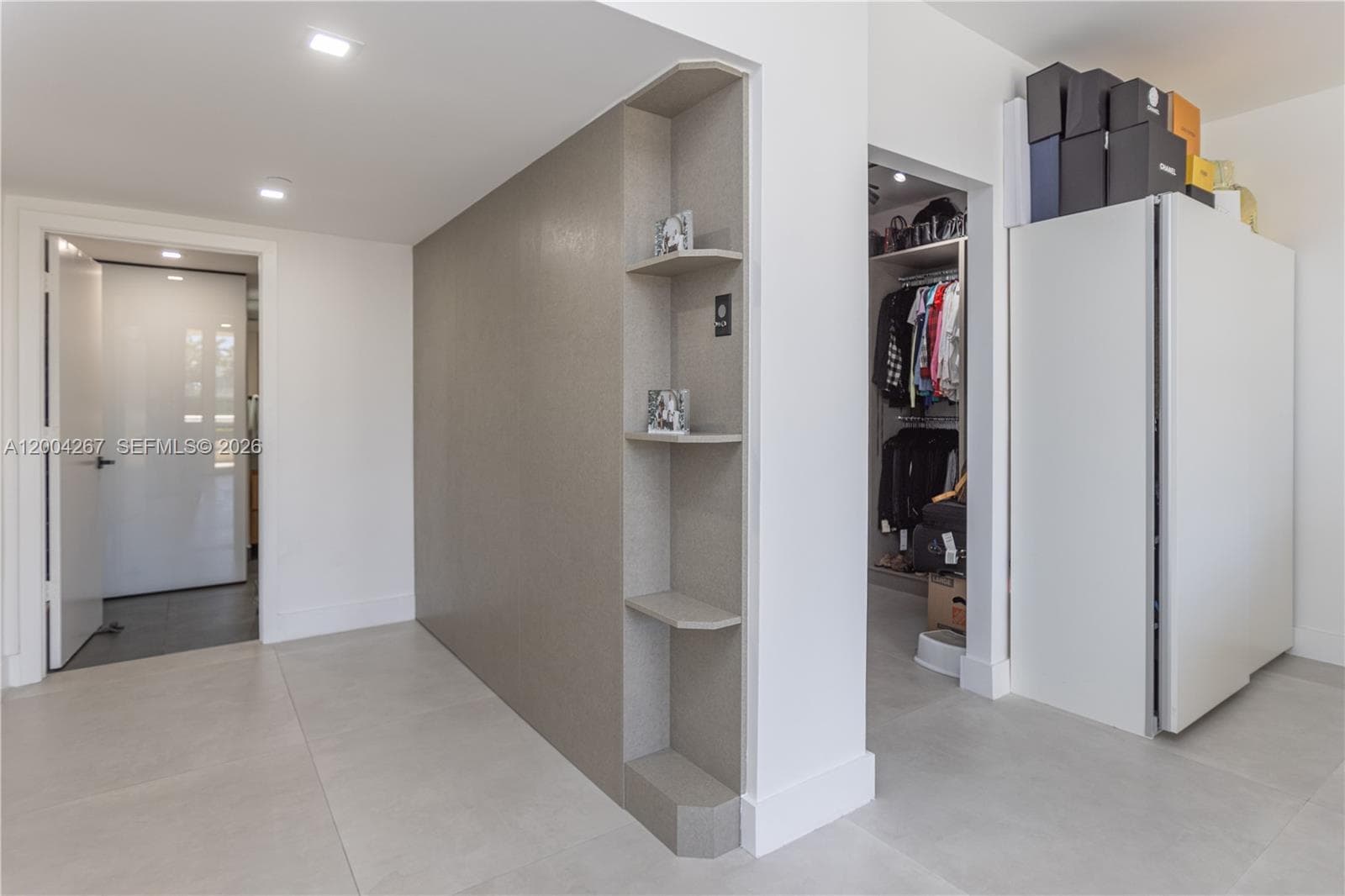 20191 E Country Club Dr TH9 photo 10