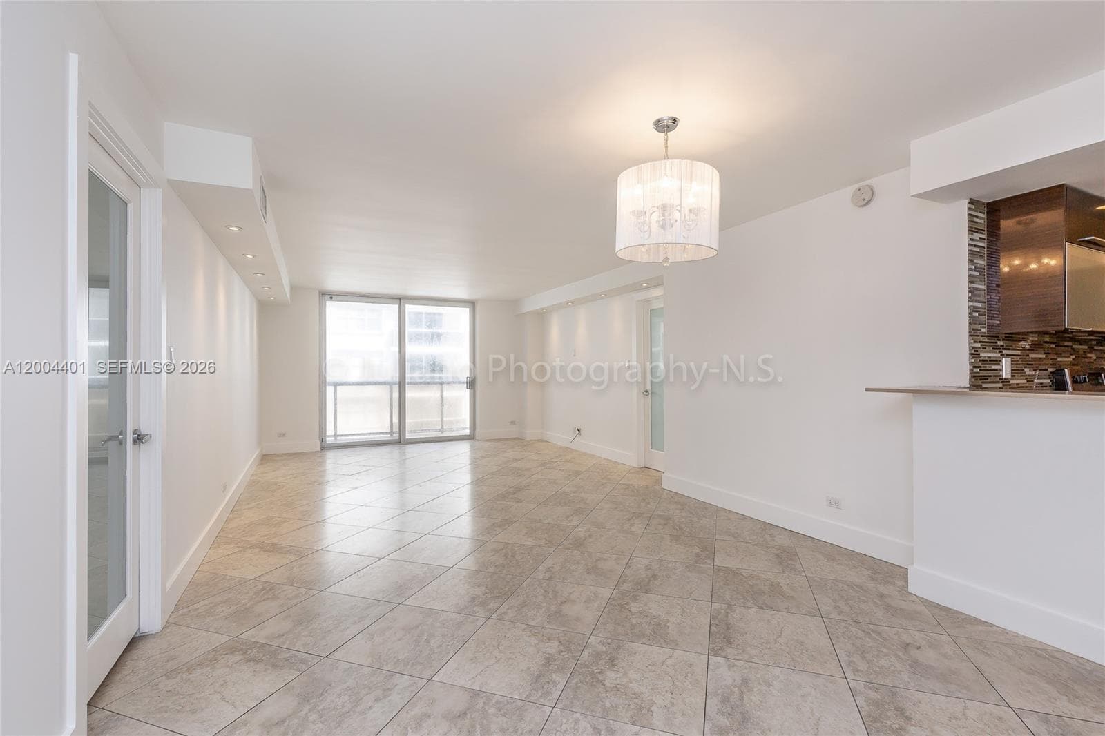 6039 Collins Ave 1415 photo 5