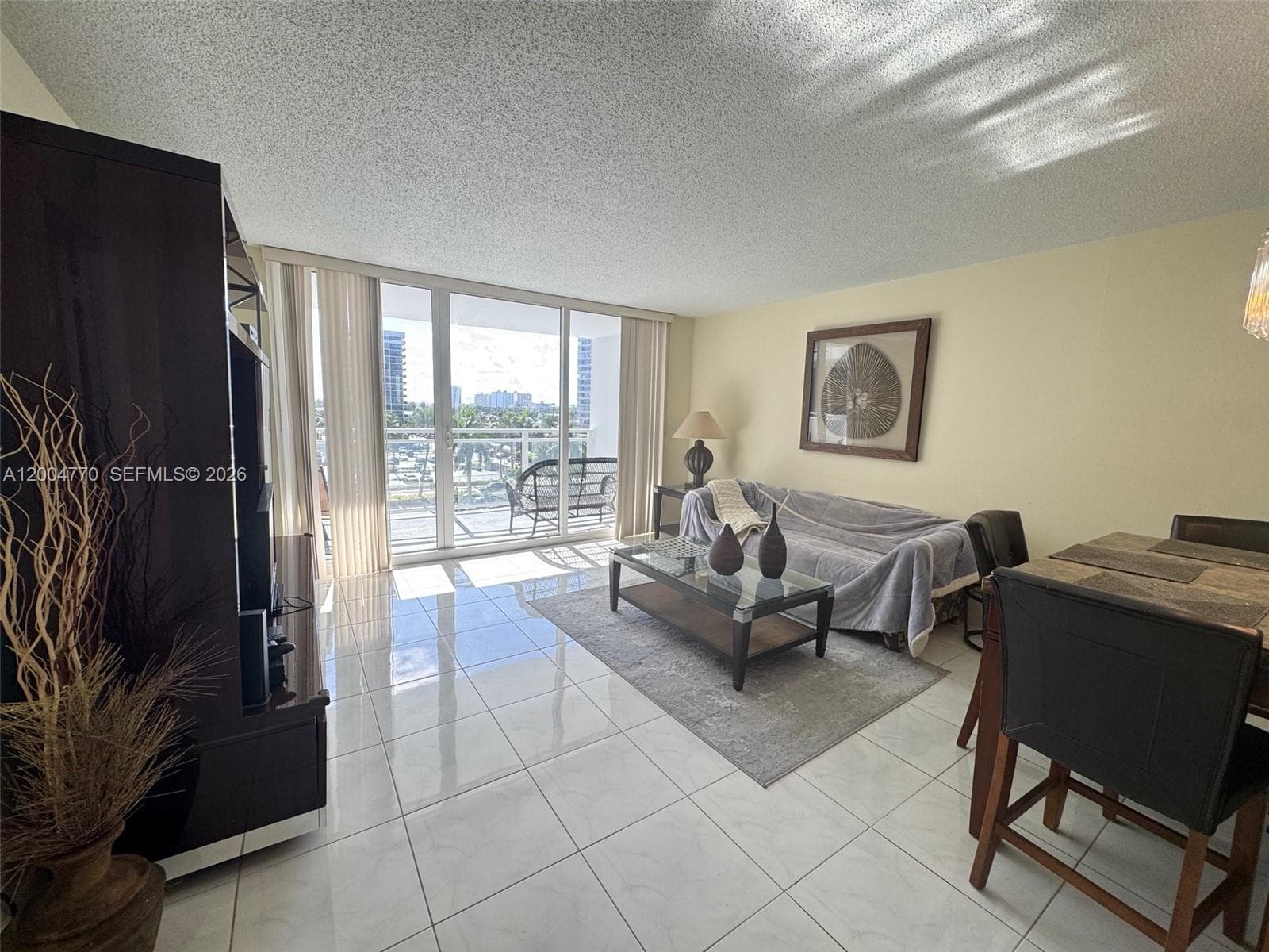 2030 S Ocean Dr 403 photo 4