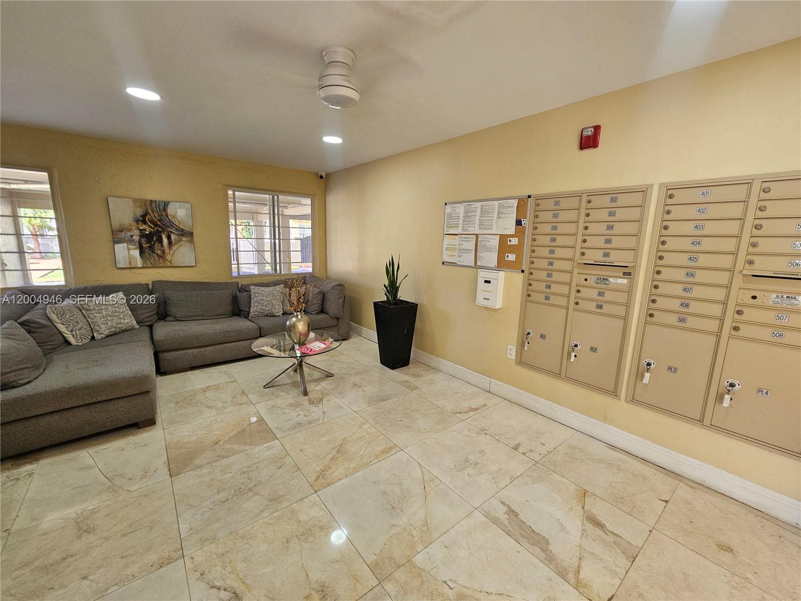 3545 NE 167th St 404 photo 18