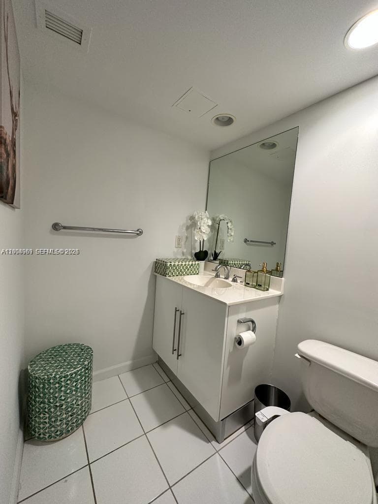 3000 S Ocean Dr 414 photo 14