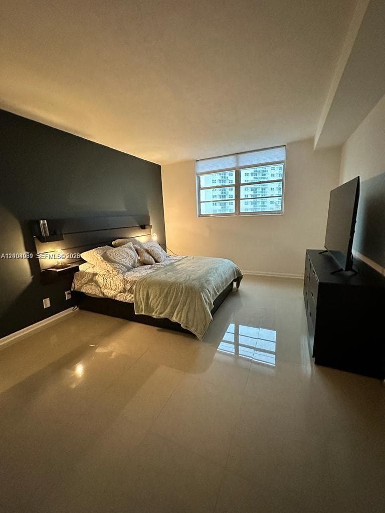 3000 S Ocean Dr 414 photo 4