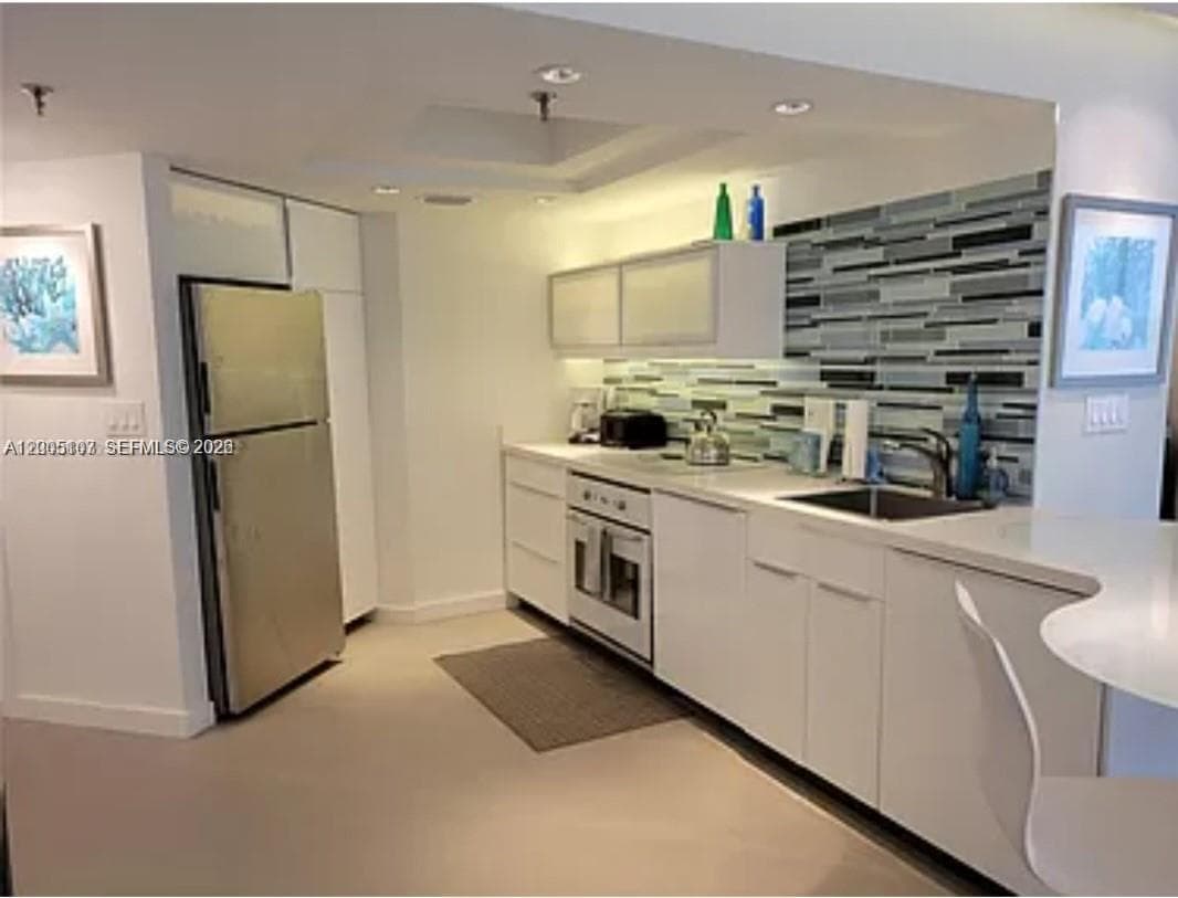 5880 Collins Ave 604 photo 2