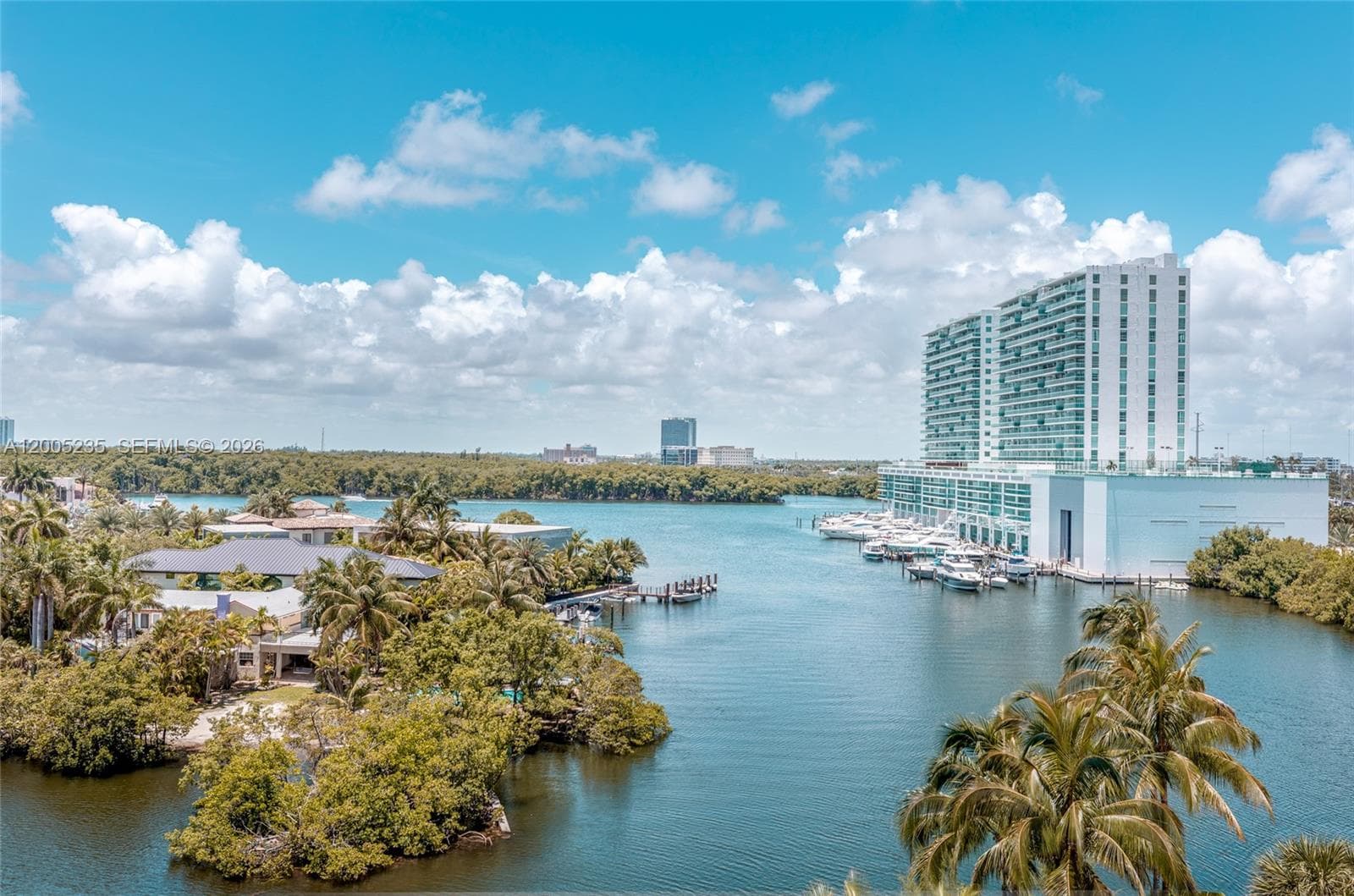 16500 Collins Ave 655 photo 23