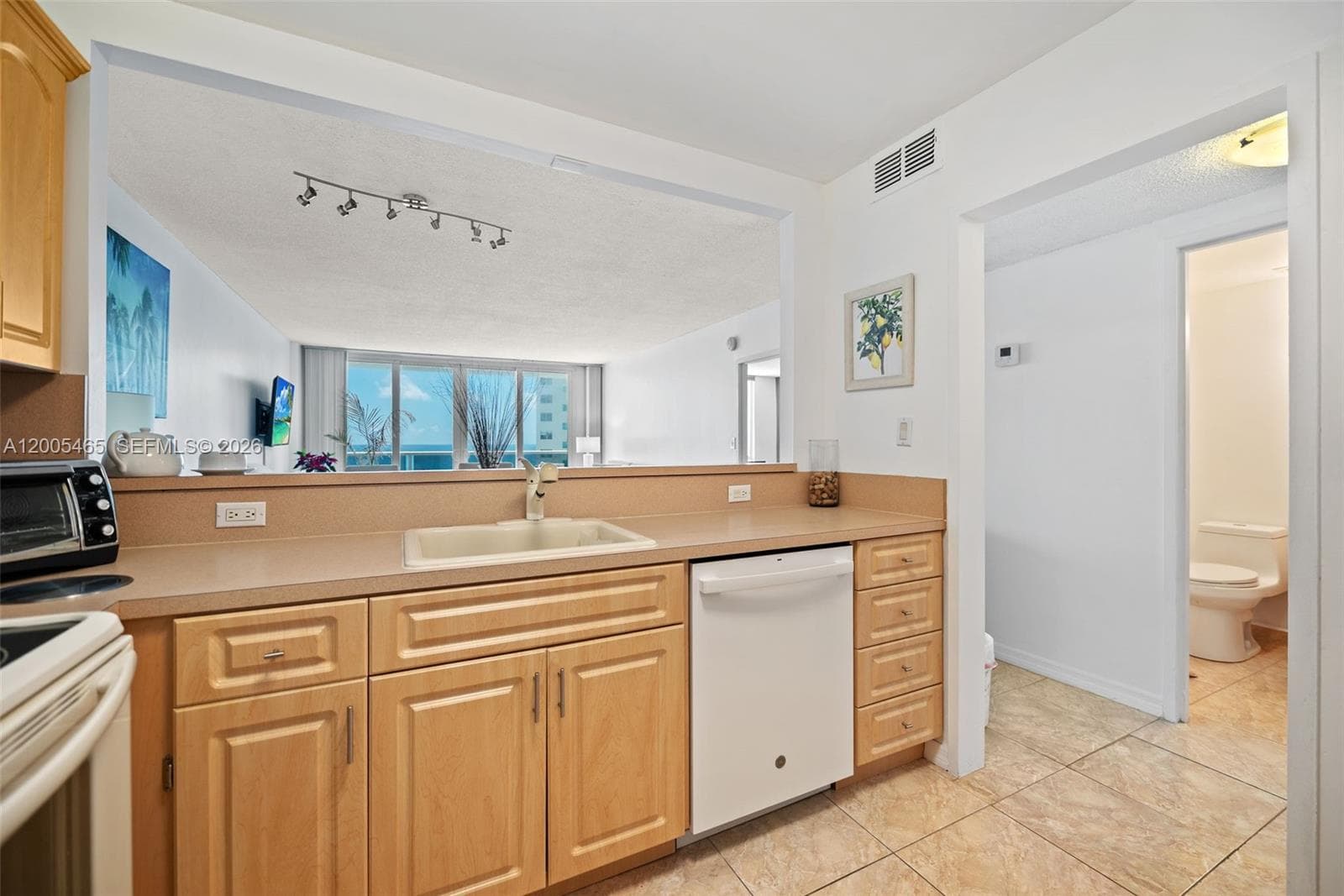 3725 S Ocean Dr 1212 photo 17