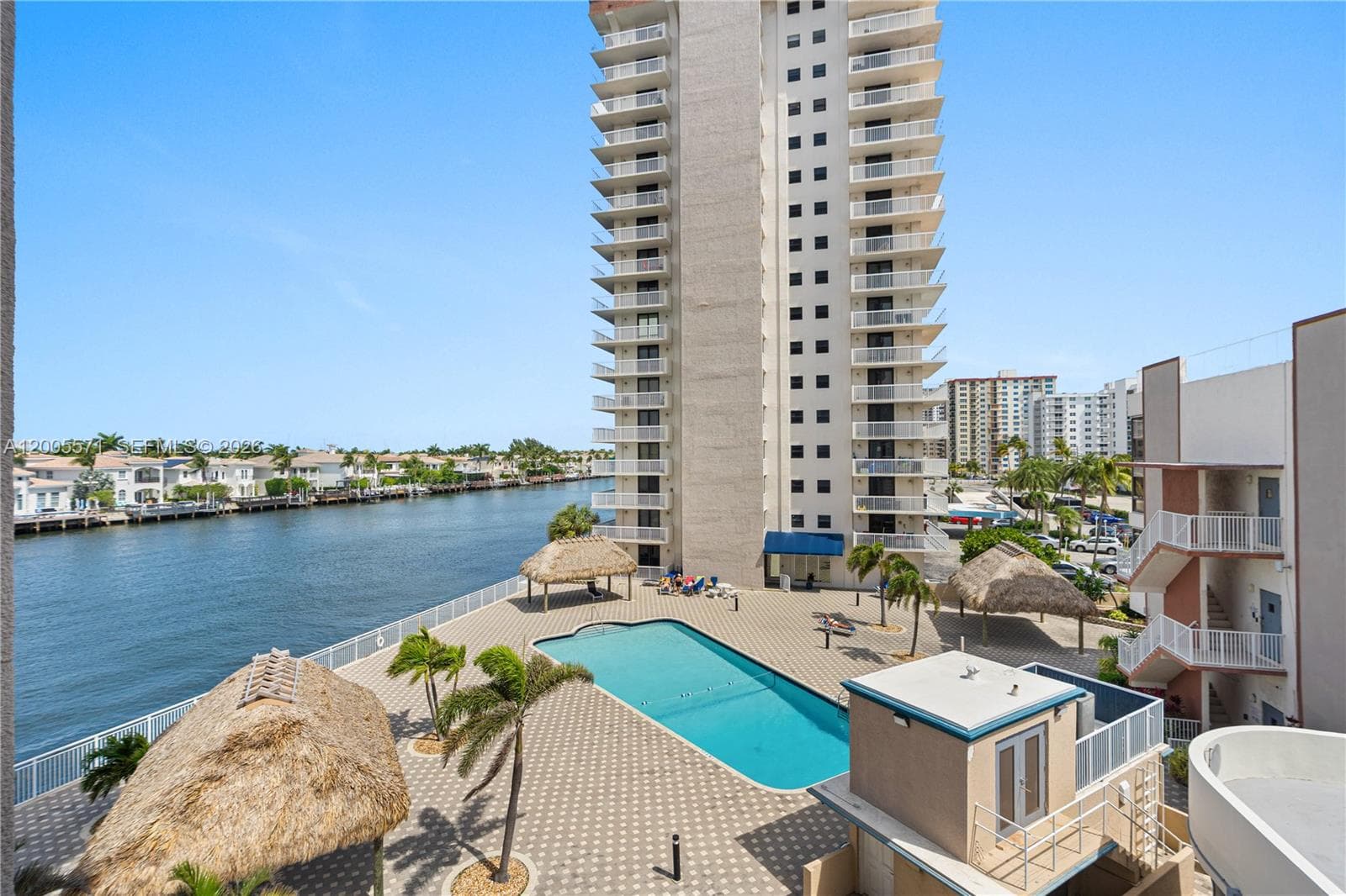 1600 S Ocean Dr 4G photo 11