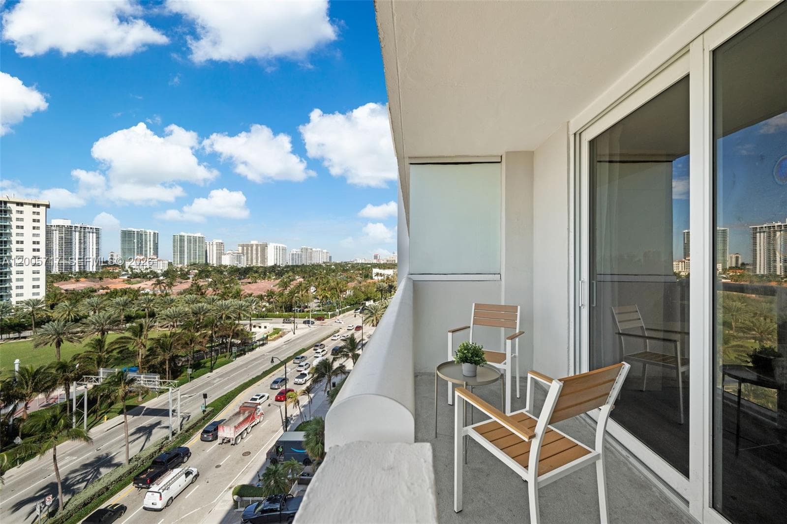 19201 Collins Ave 736 photo 8