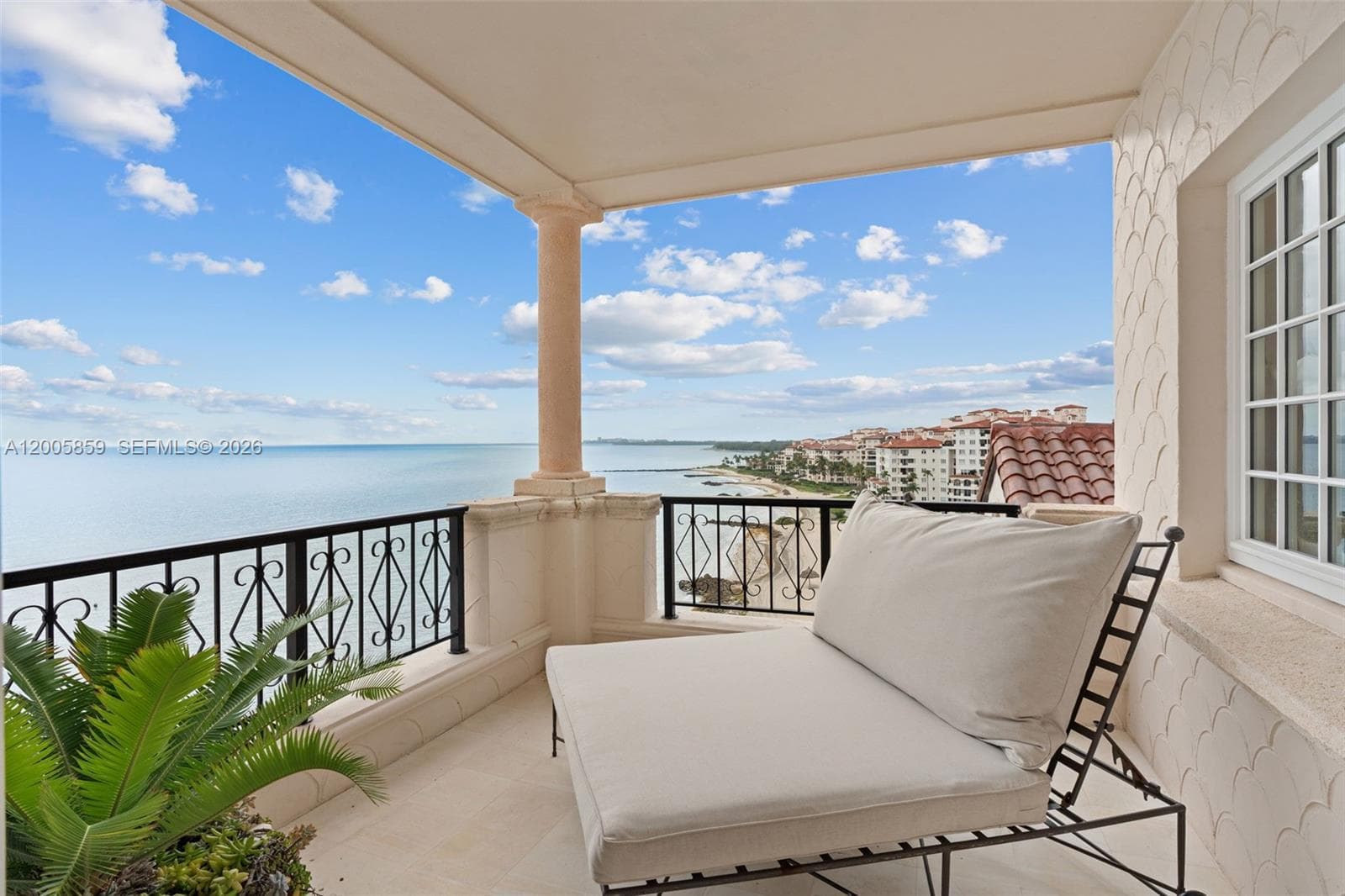 7282 Fisher Island Dr 7282 photo 10