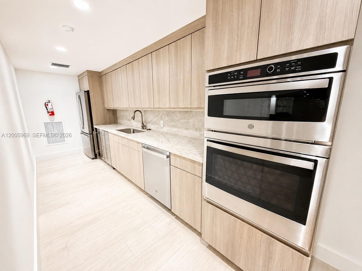2773 Ocean Blvd 4070 photo 15
