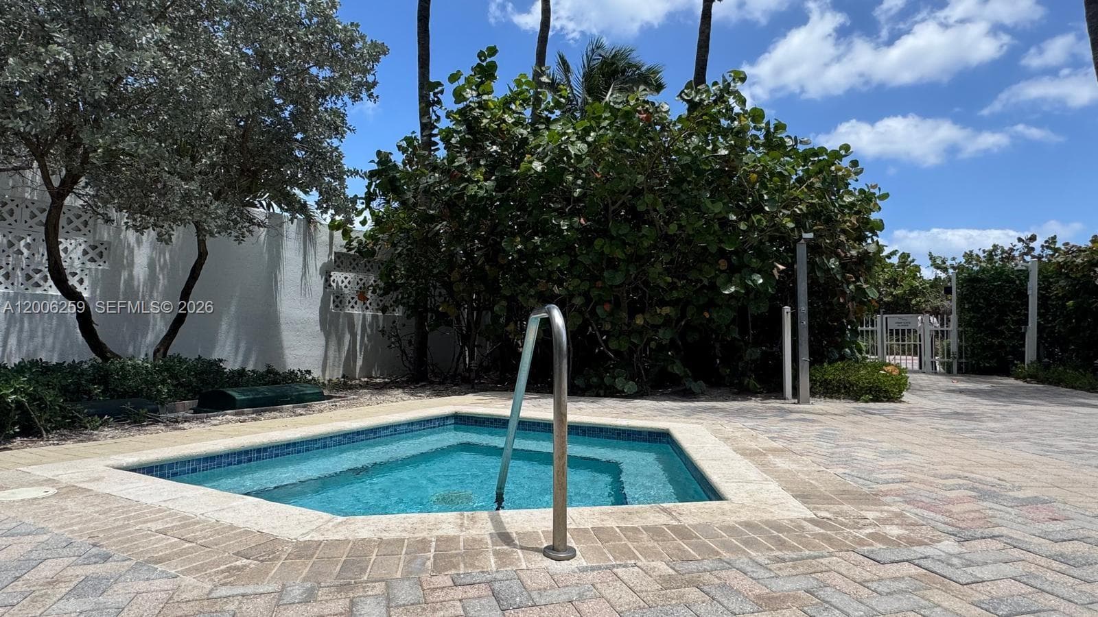6515 Collins Ave 1505 photo 18