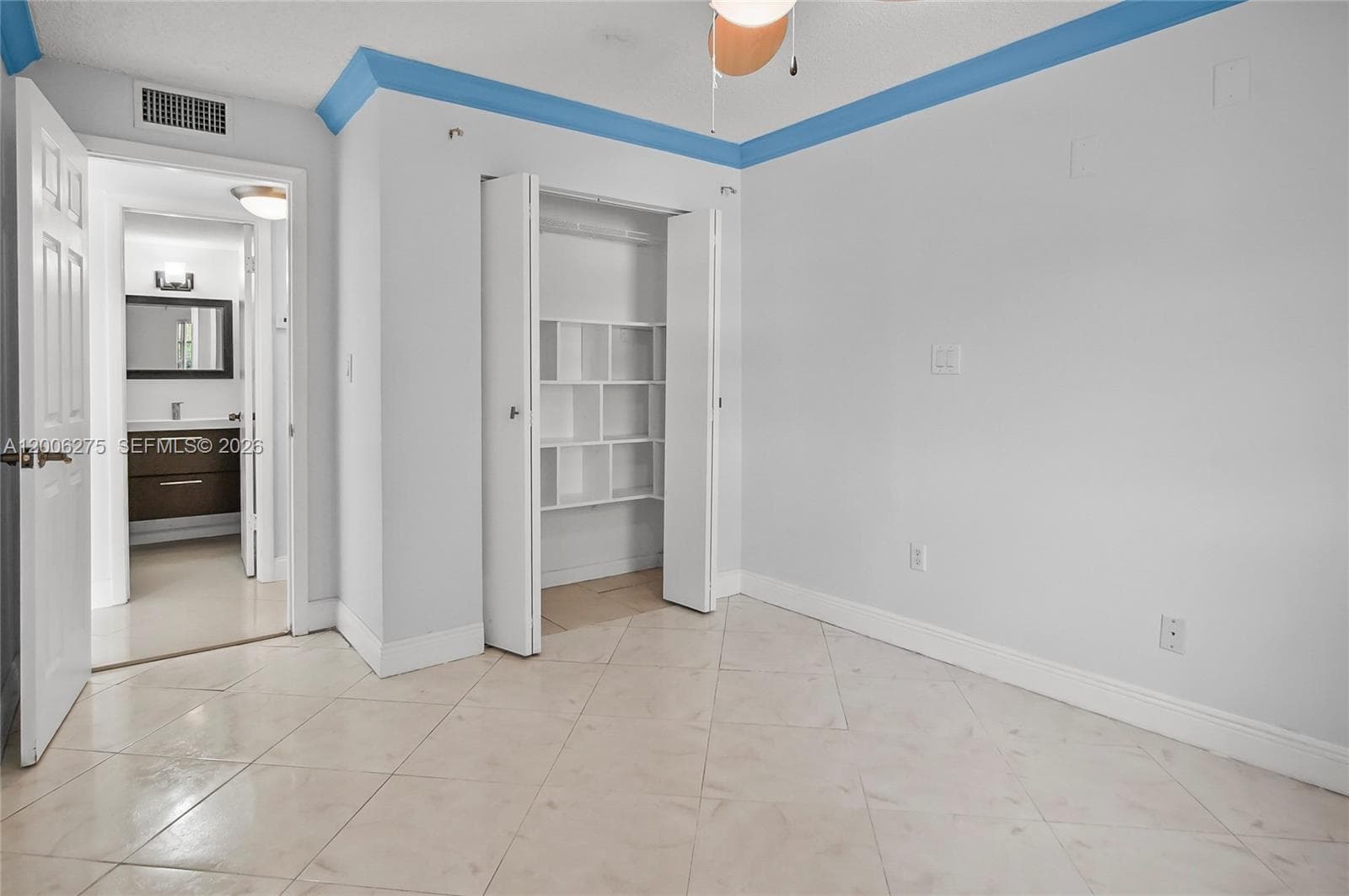 3522 NE 171st St 308 photo 18