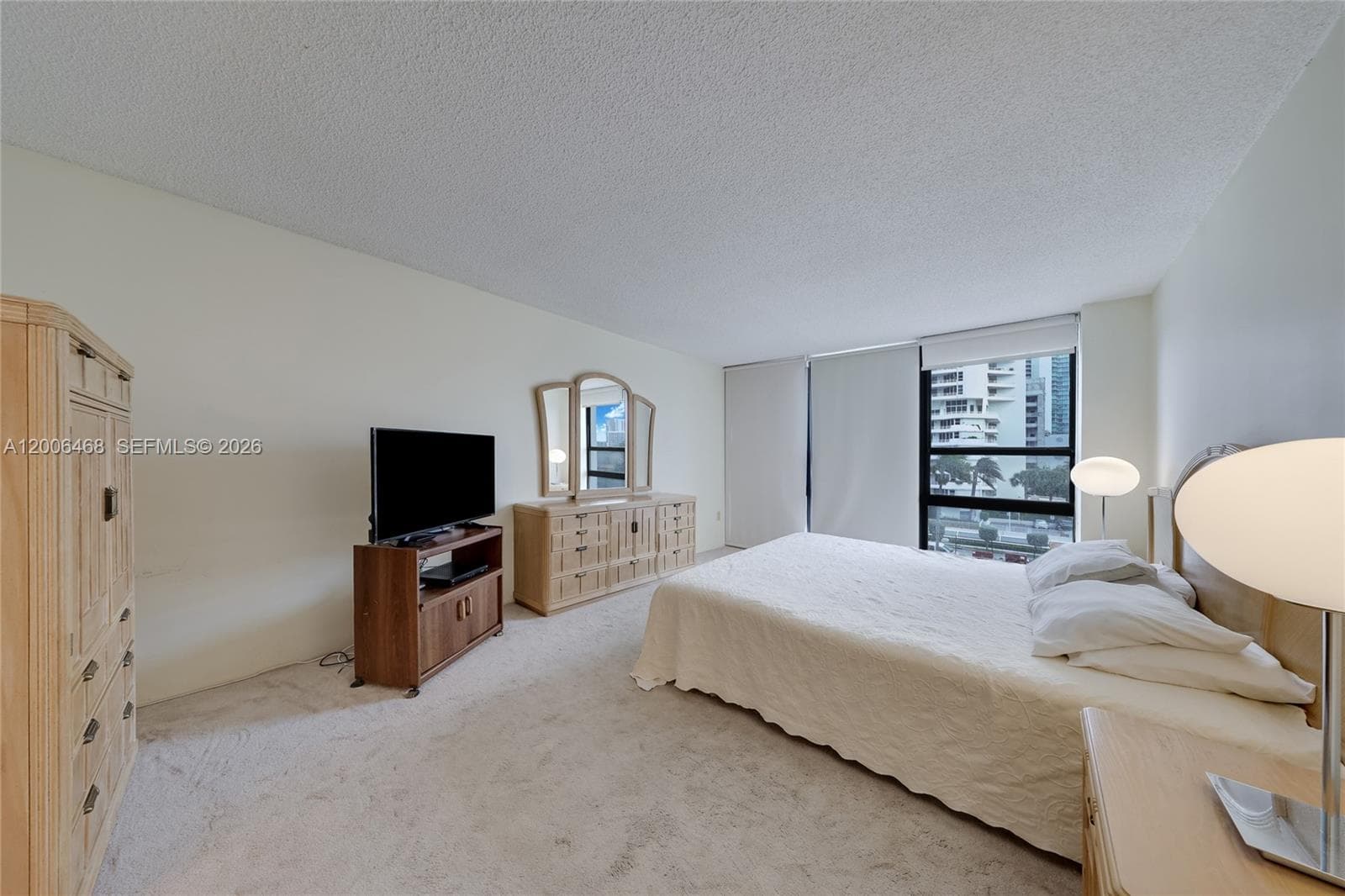 600 NE 36th St 421 photo 9