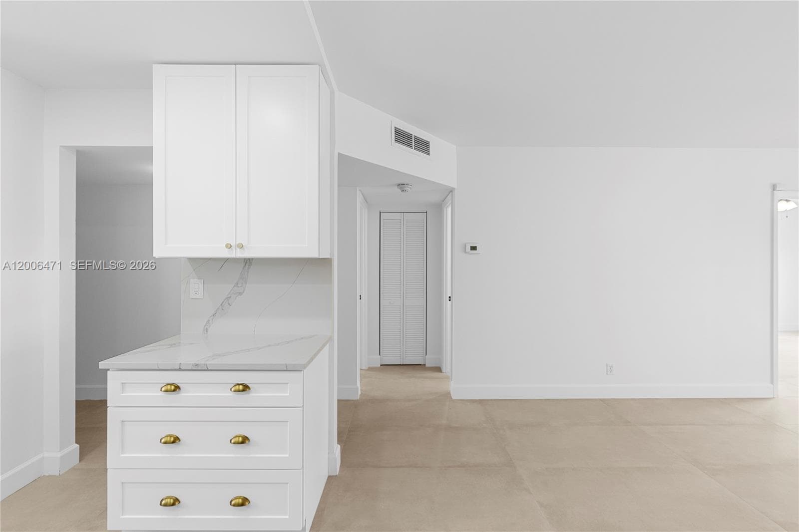 1400 NE 57th Ct 102 photo 9