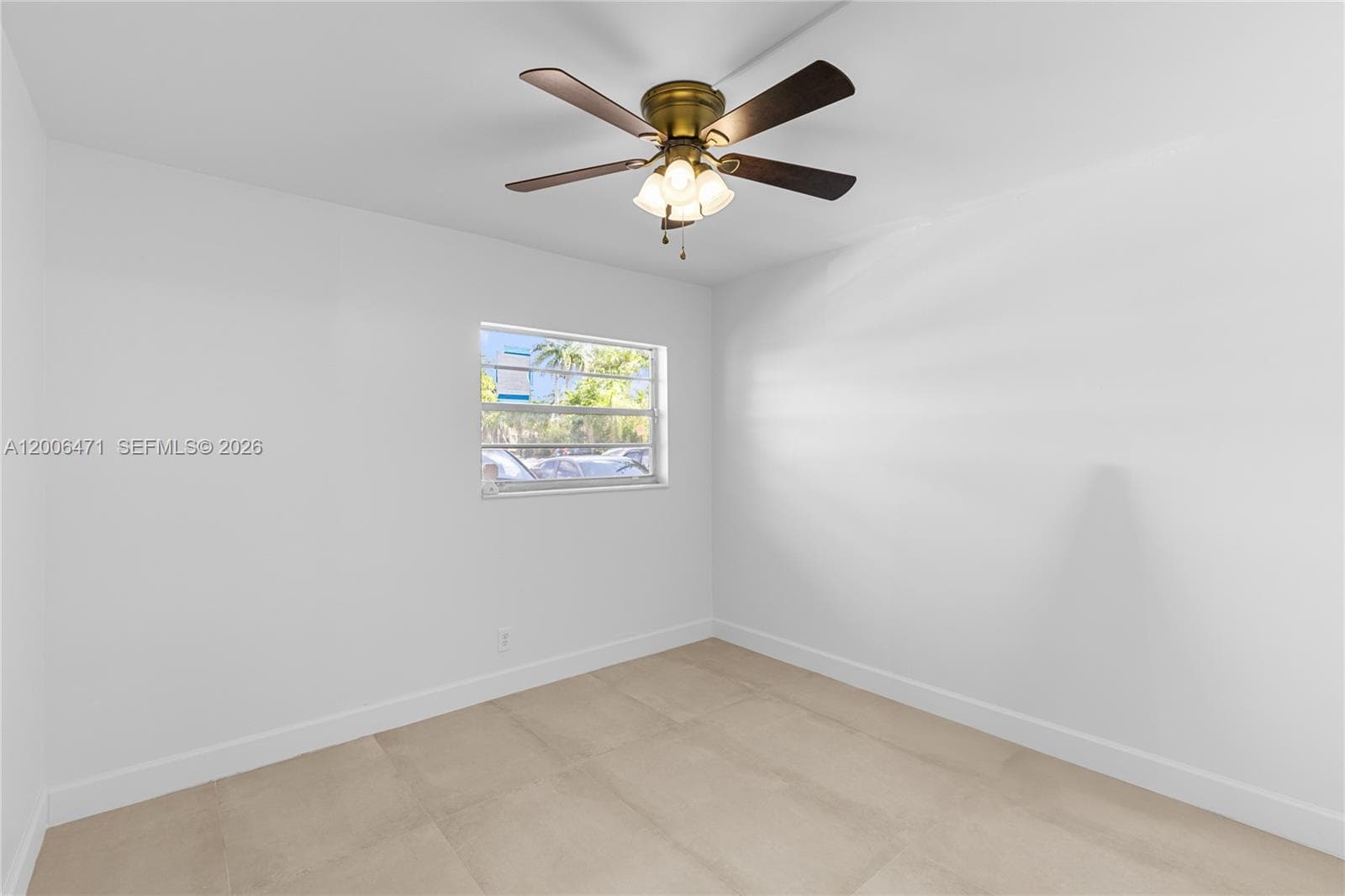 1400 NE 57th Ct 102 photo 24