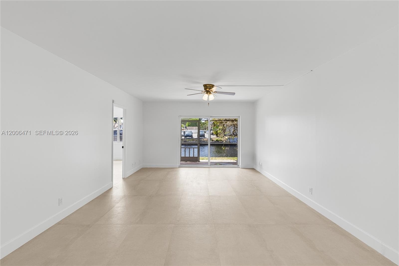 1400 NE 57th Ct 102 photo 25