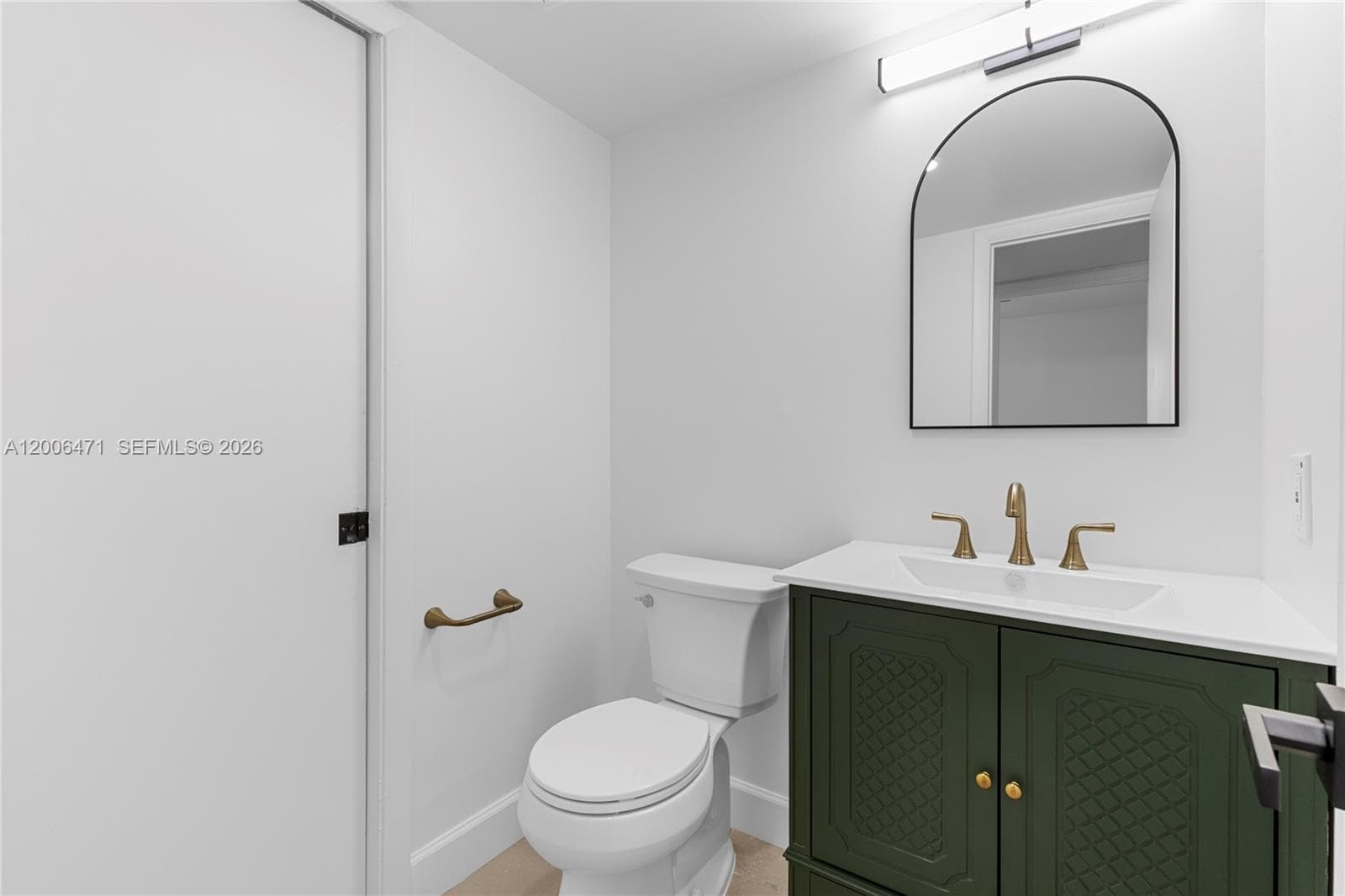1400 NE 57th Ct 102 photo 21