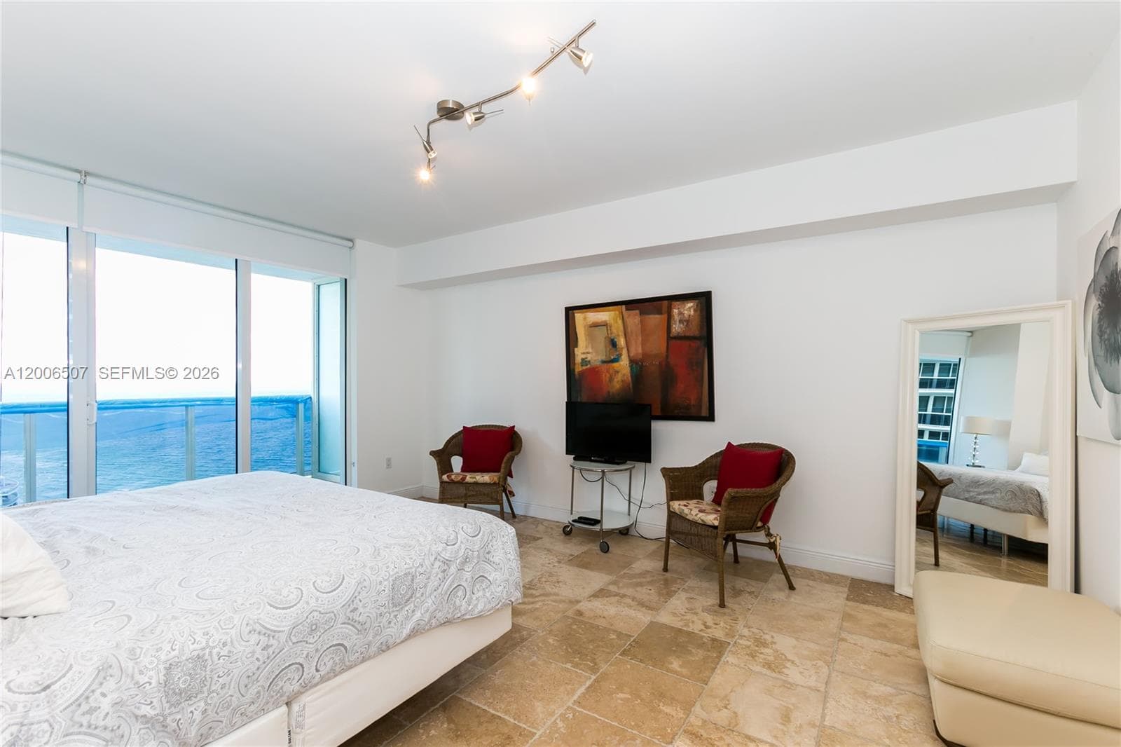 1830 S OCEAN DR 4010 photo 9