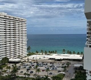 1985 S Ocean Dr 21P photo 3