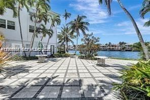 2600 S Ocean Dr S306 photo 2