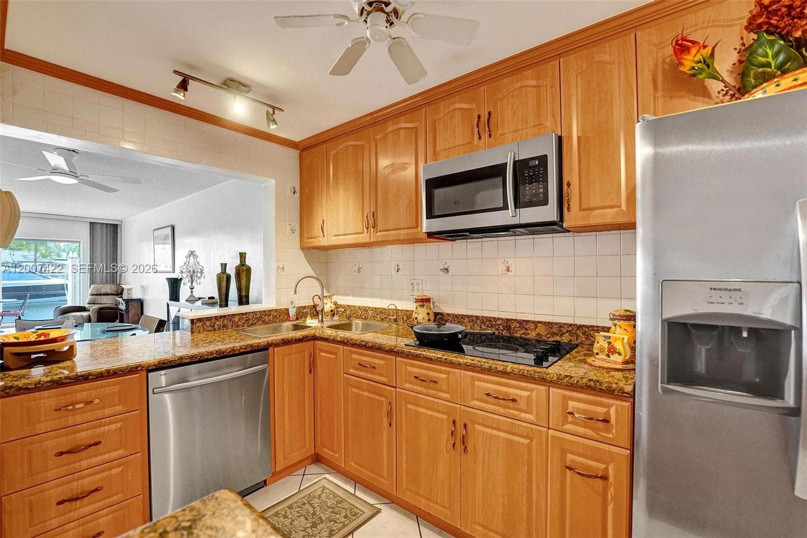 455 Paradise Isle Blvd 104 photo 18