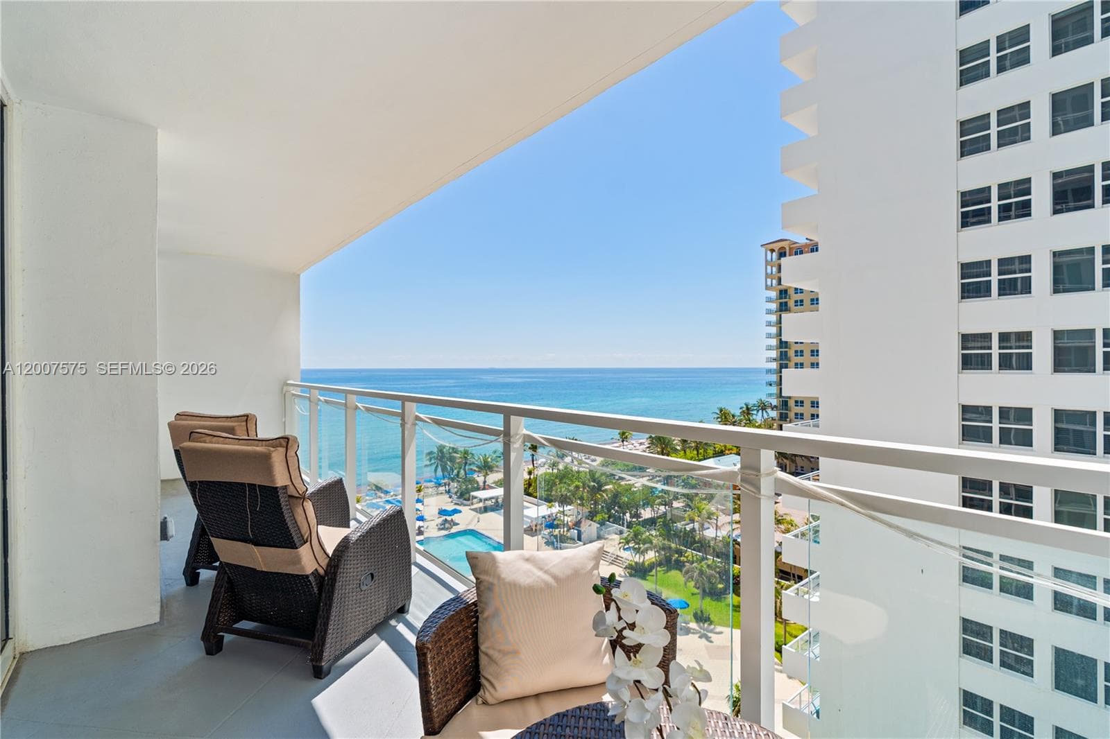2030 Ocean Dr 918 photo 19