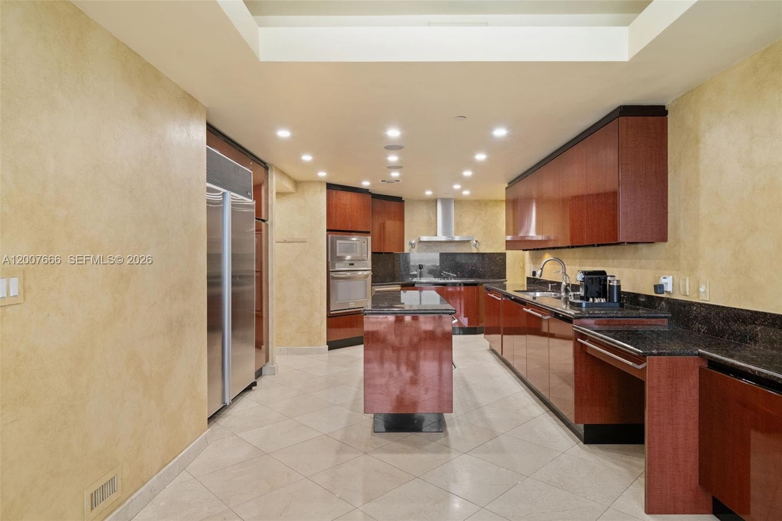 9999 Collins Ave 6G photo 11