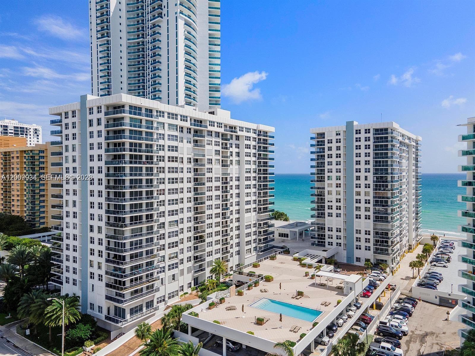 2751 S Ocean Dr 1706S photo 2
