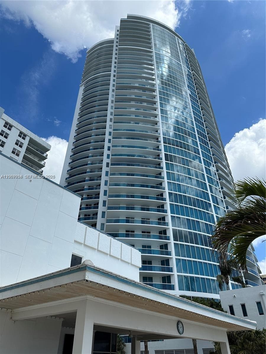 2751 S Ocean Dr 1706S photo 22