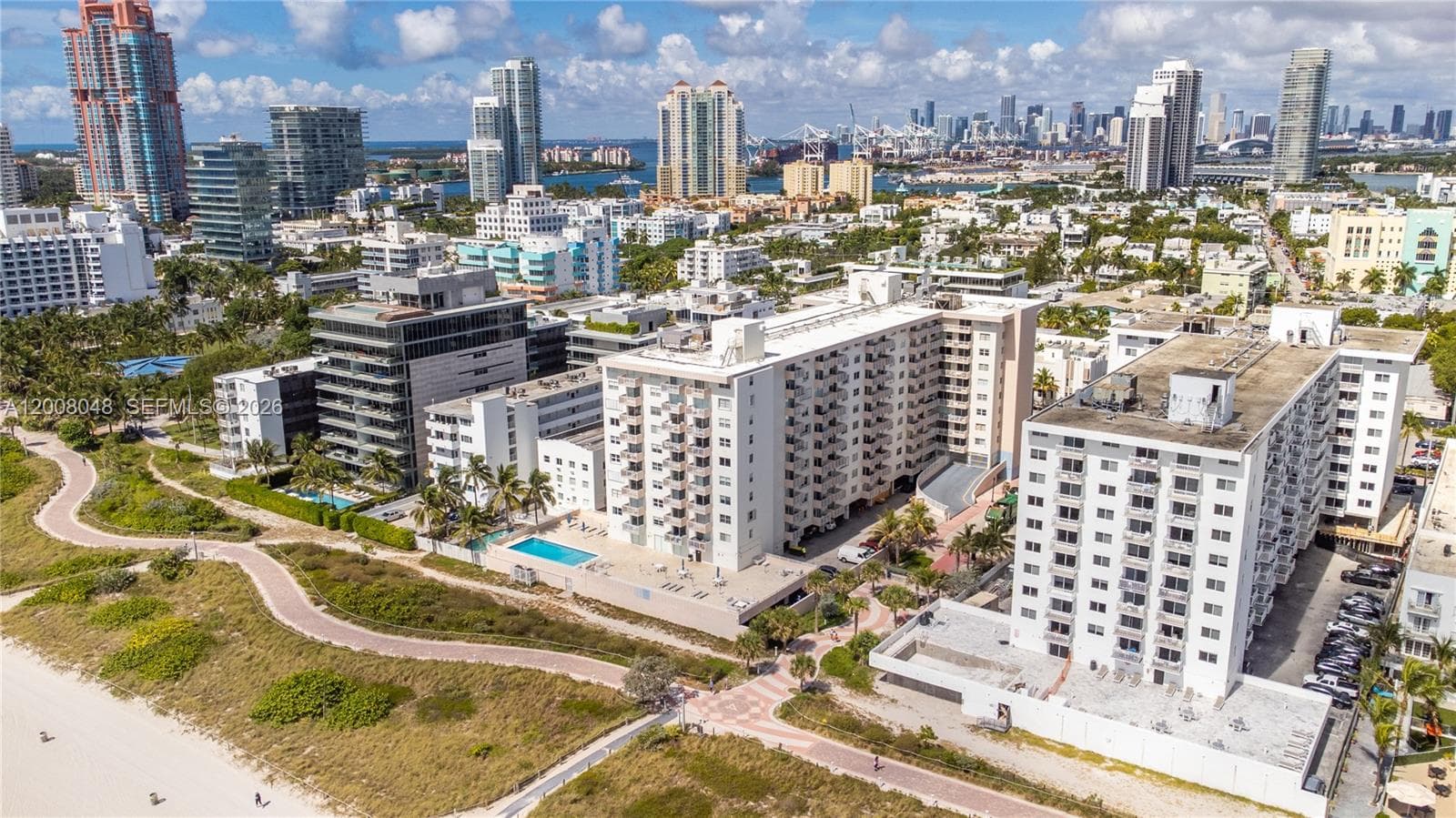 345 Ocean Dr 304 photo 9
