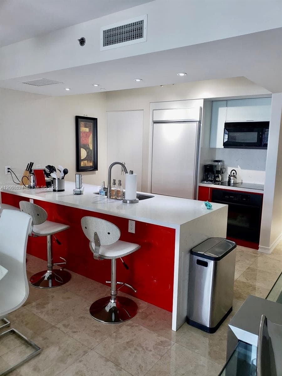 1830 S OCEAN DR 3910 photo 3