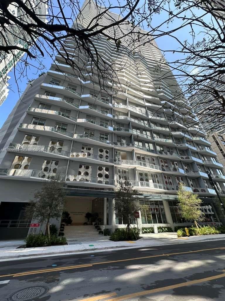 77 SE 5th Street 3115 photo 1