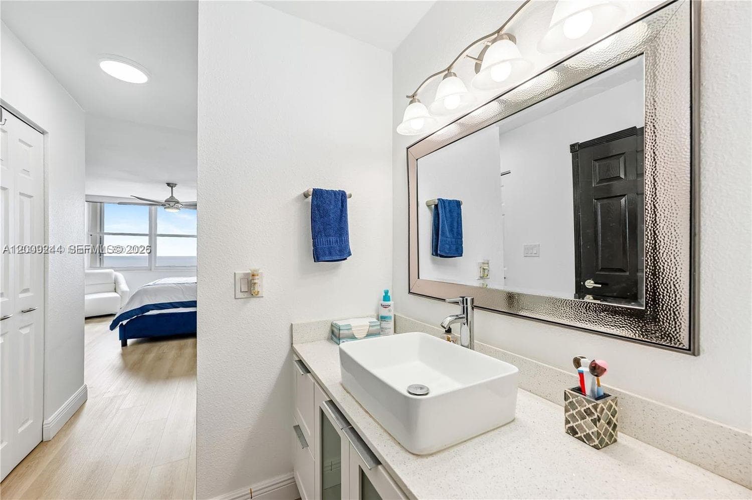 2201 S Ocean Dr 2202 photo 12