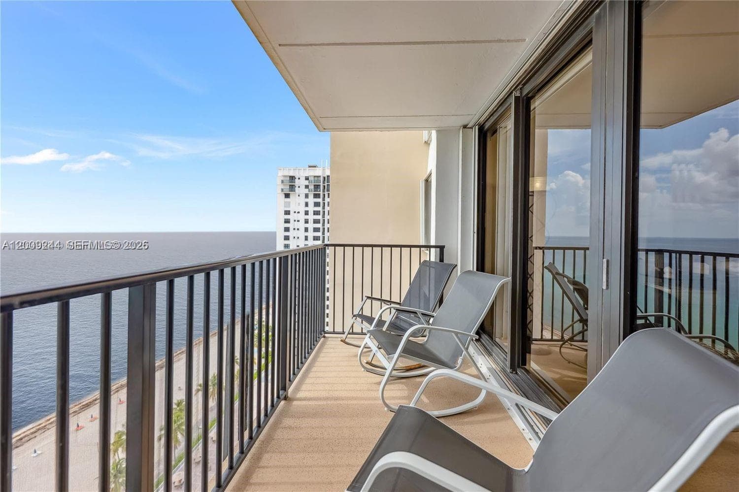 2201 S Ocean Dr 2202 photo 15