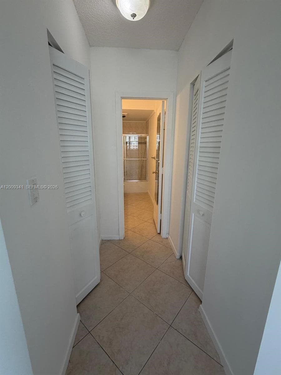 300 Bayview Dr 915 photo 18