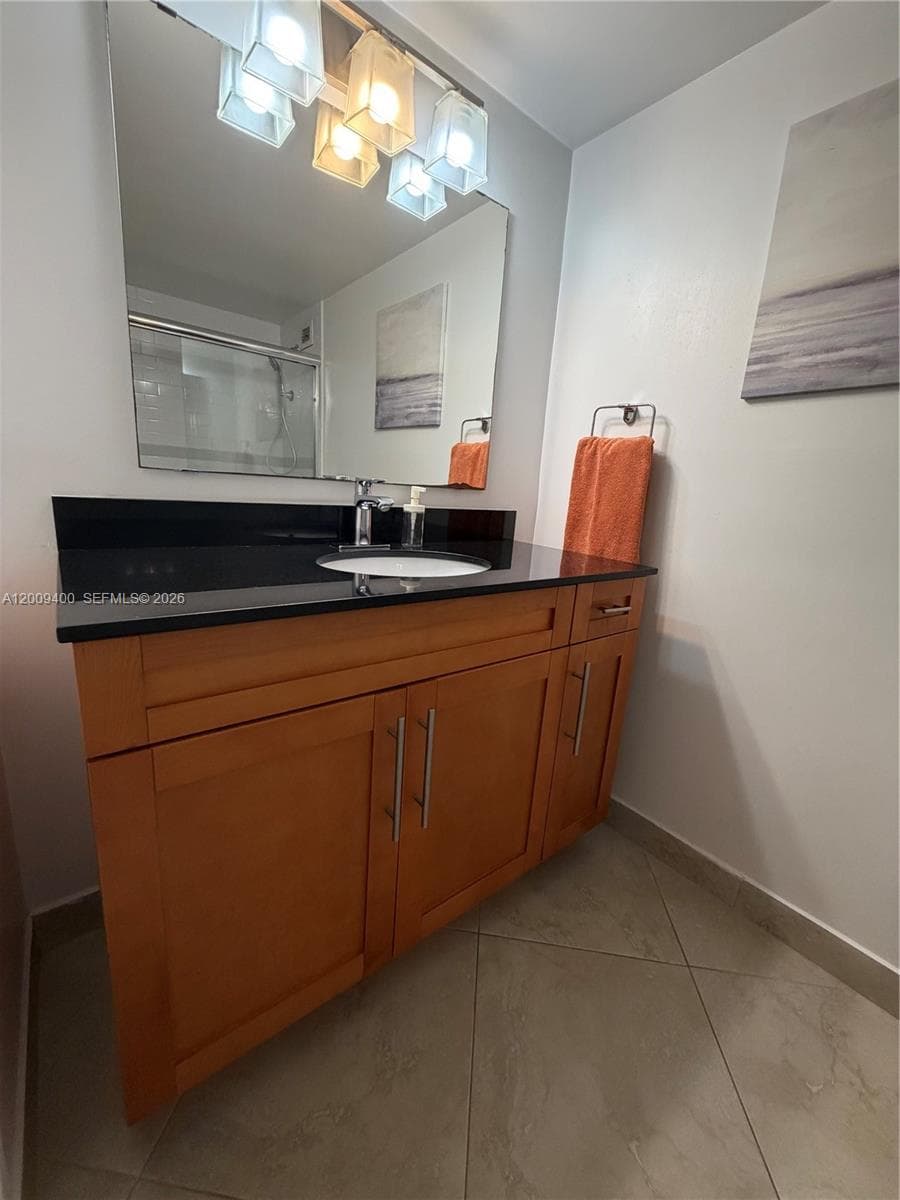 3180 S Ocean Dr 1705 photo 9