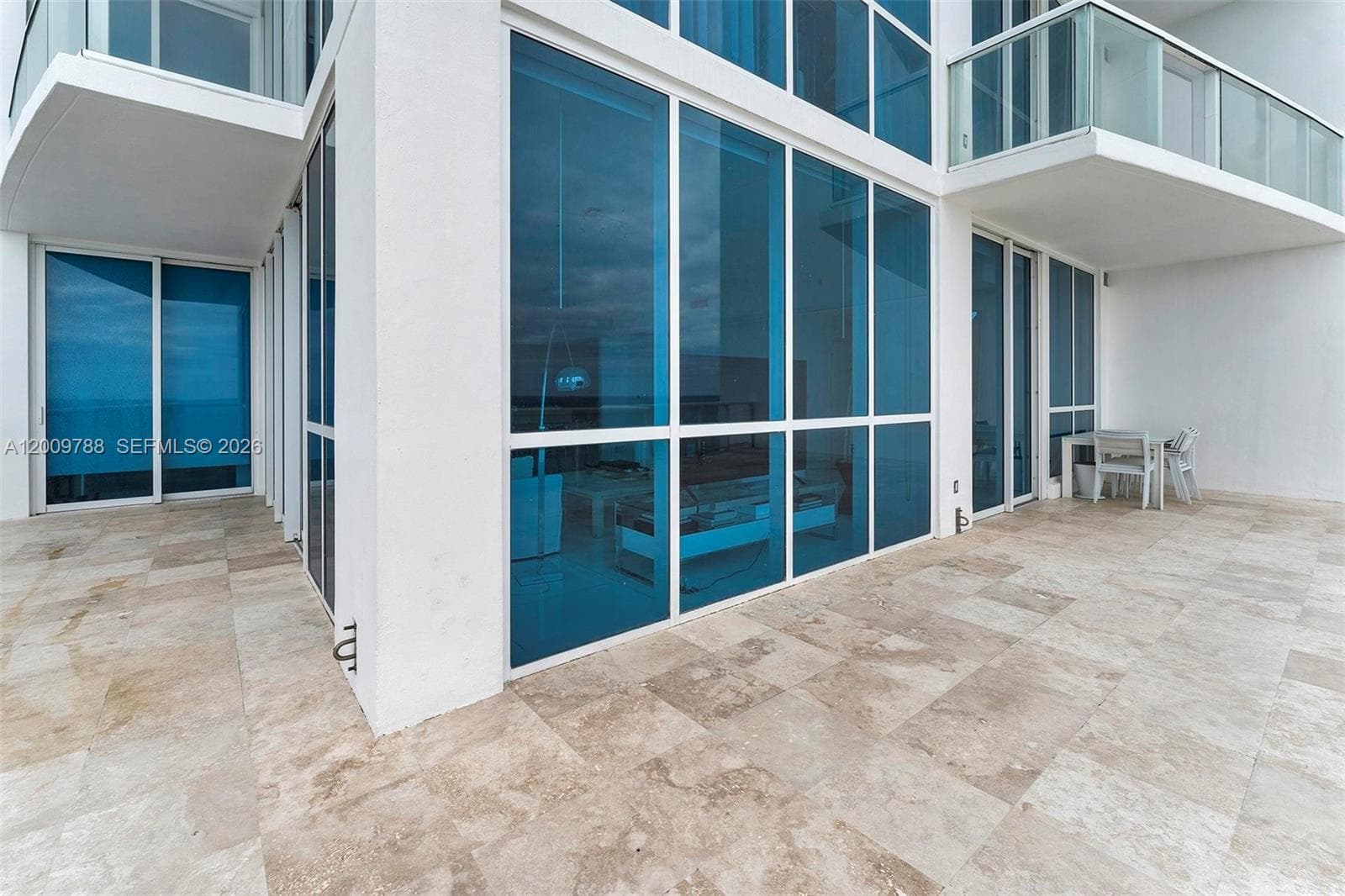 50 S Pointe Dr 2102 photo 12
