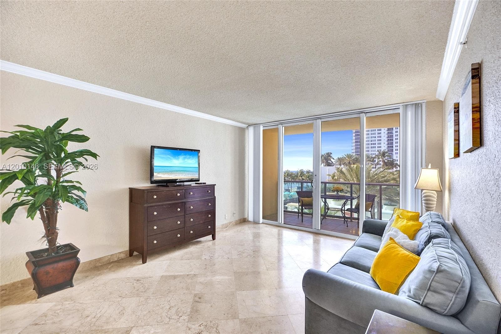 2501 S Ocean Dr 414 photo 3