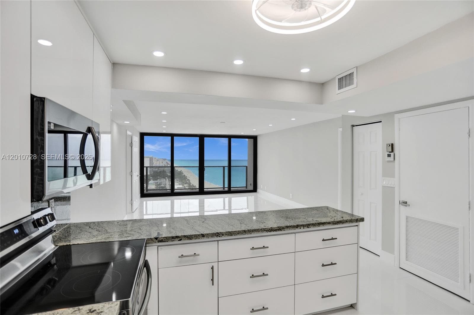 2301 Ocean Dr 2404 photo 8