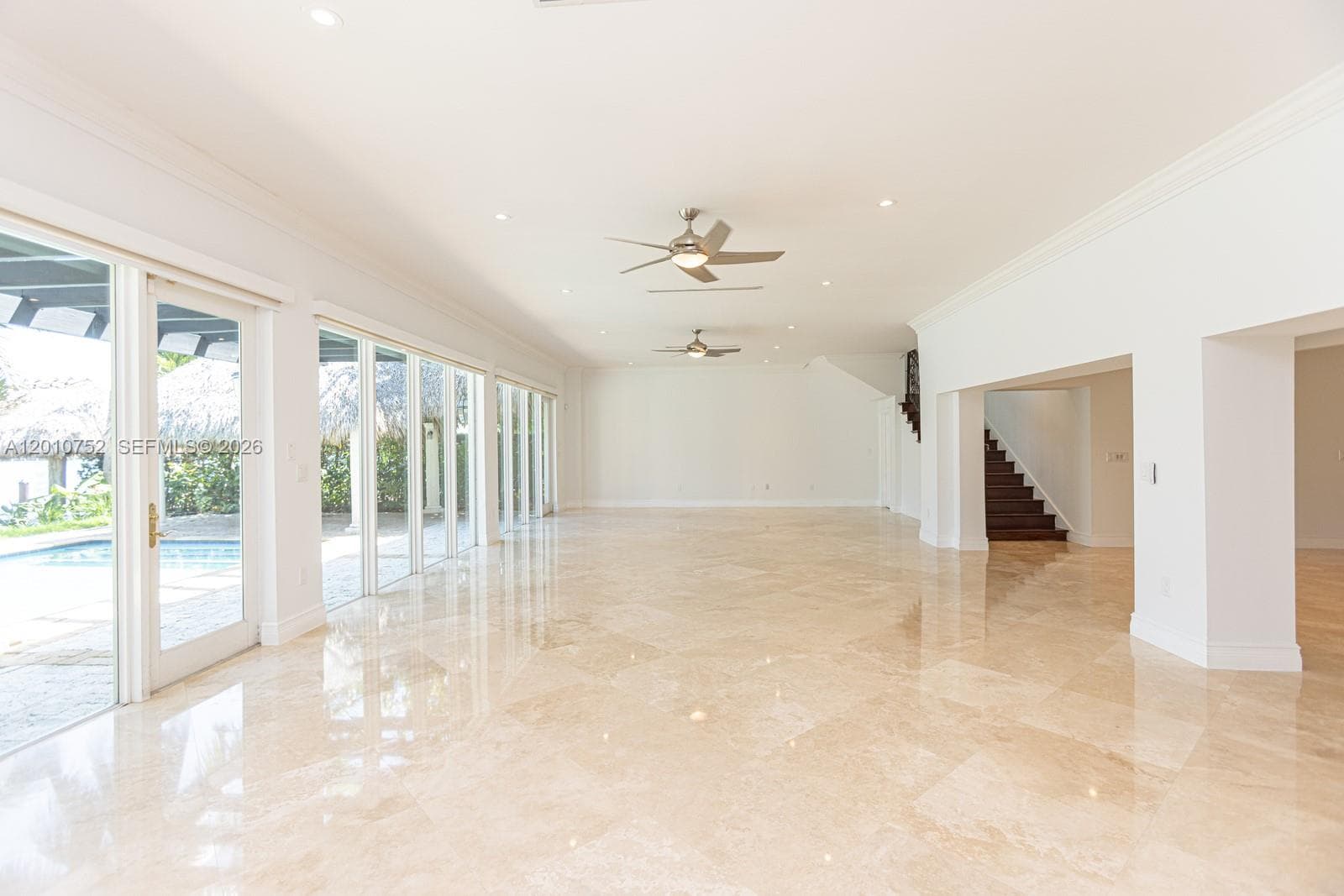 425 Shore Dr photo 17