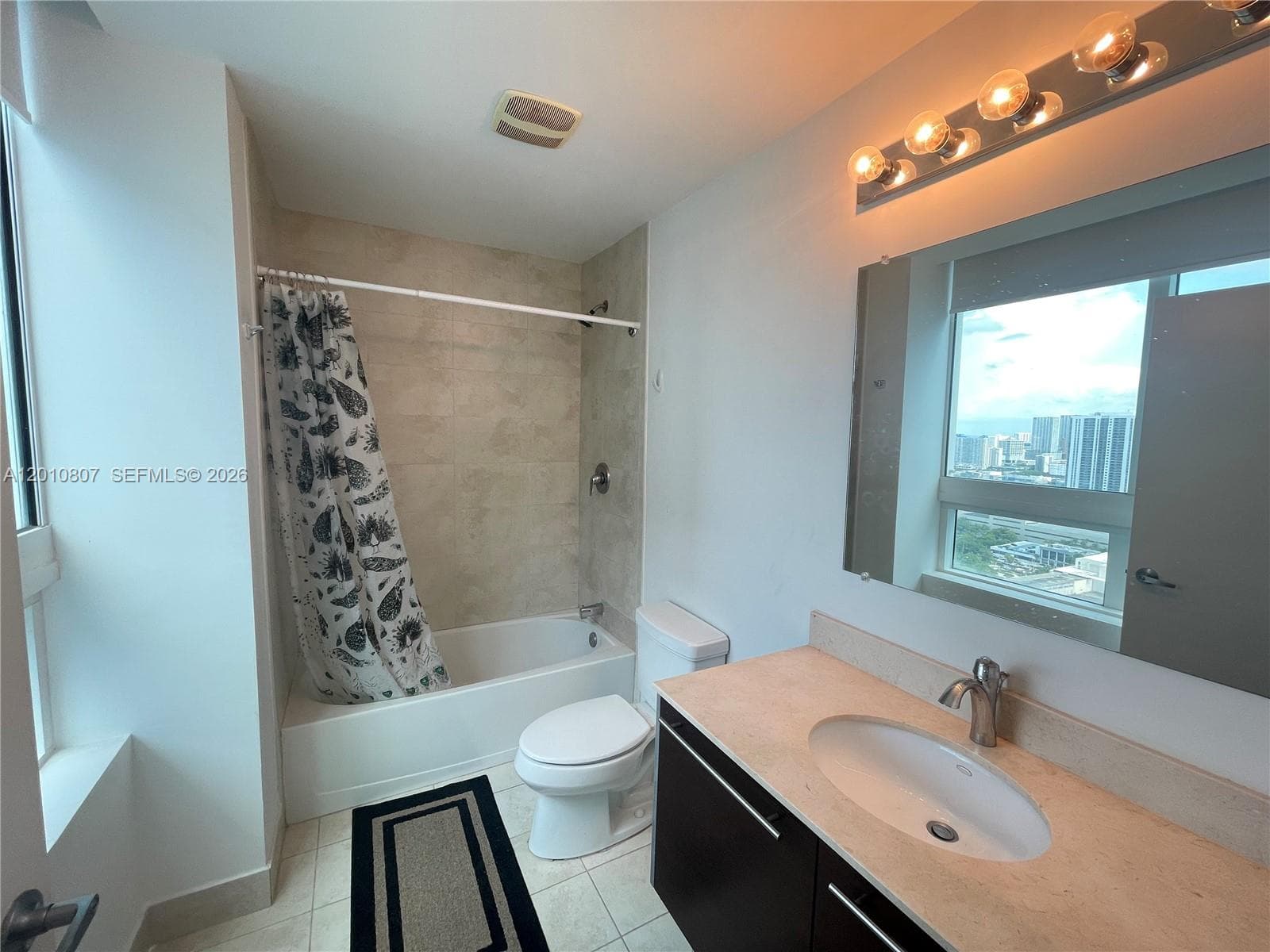 1900 N Bayshore Dr 3311 photo 12