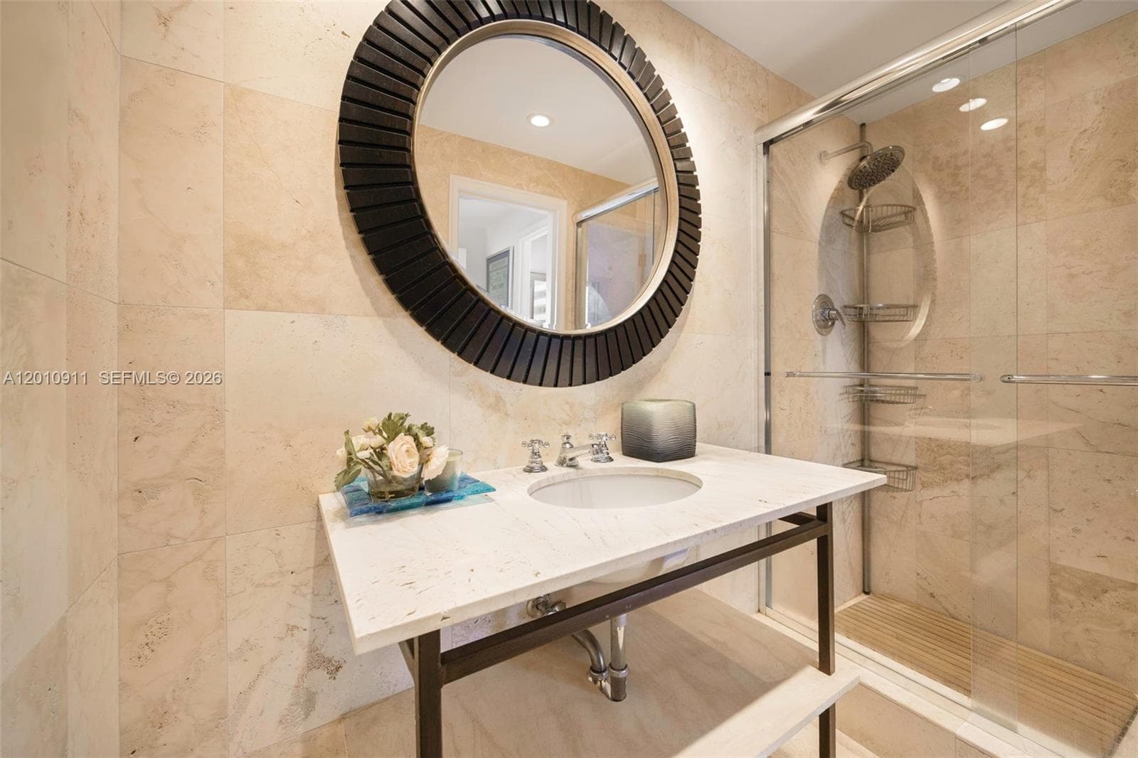 200 Ocean Lane Dr 401 photo 18
