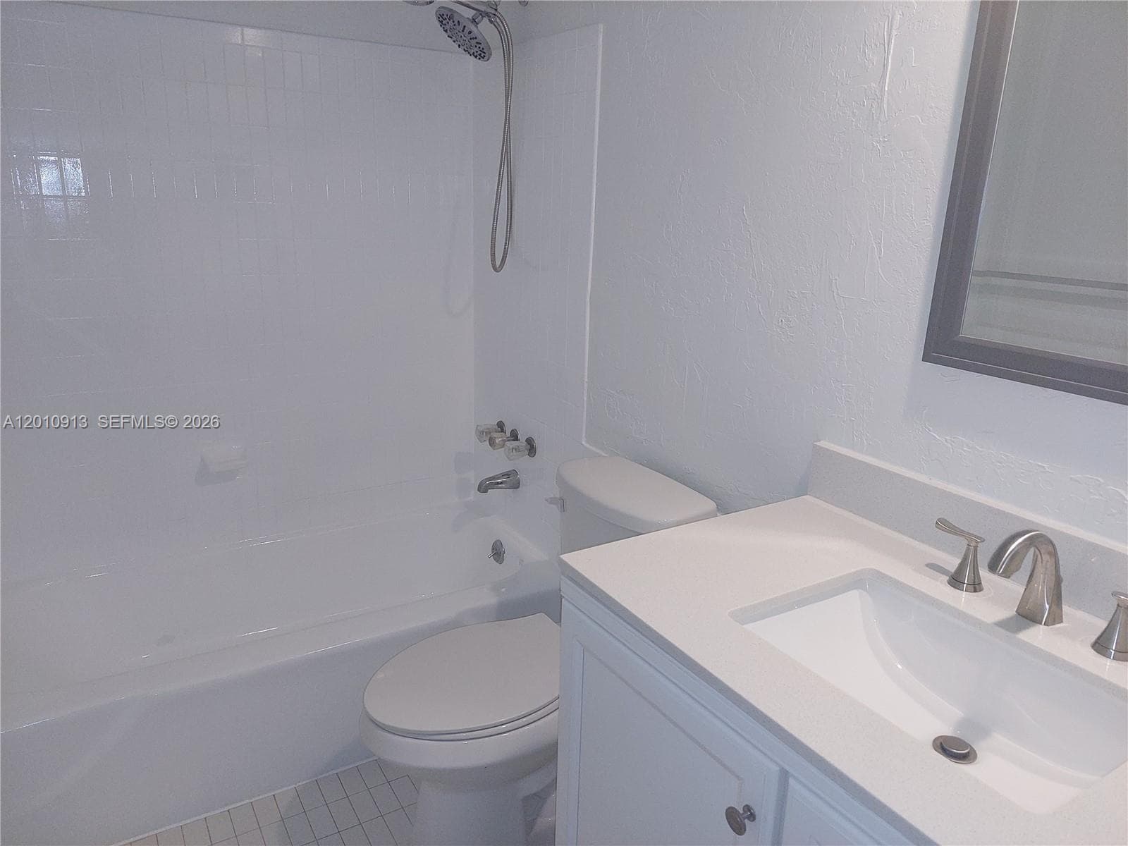 1617 SE 15th St 605 photo 12