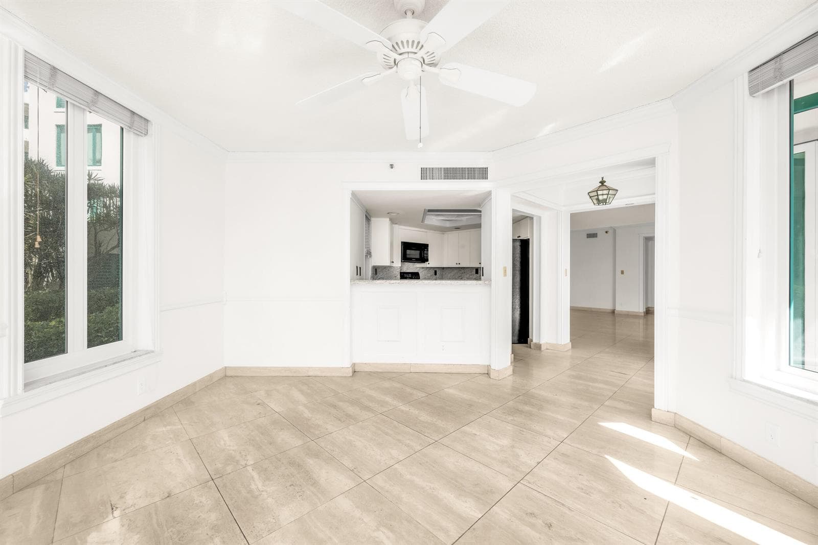 100 SE 5th Avenue 107 photo 9