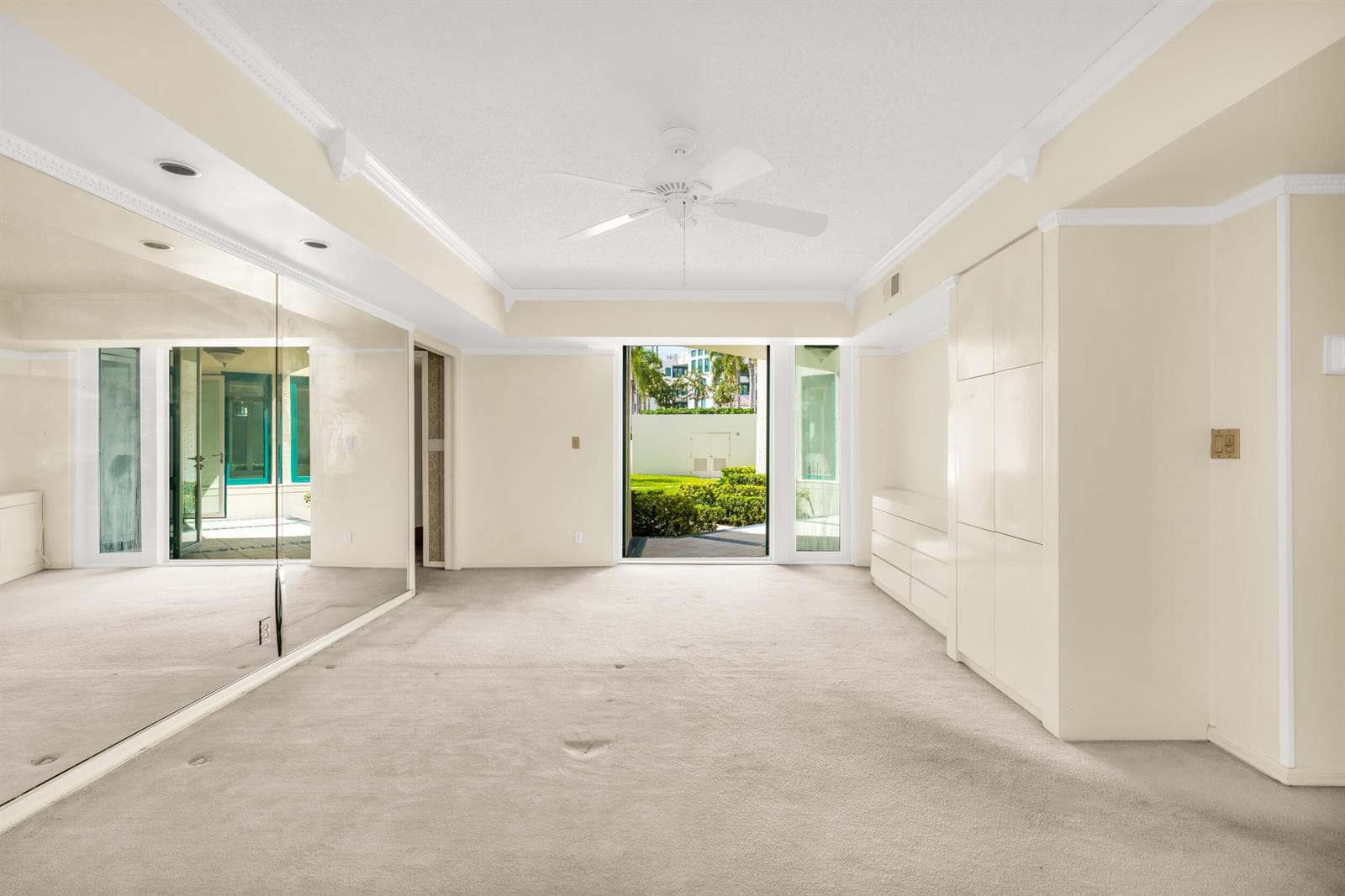 100 SE 5th Avenue 107 photo 10