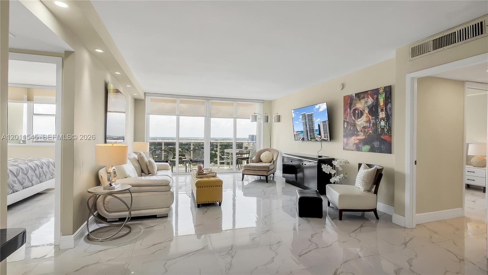 3140 S Ocean Dr (Avail Now- Nov 15, 2026) 2411 photo 4