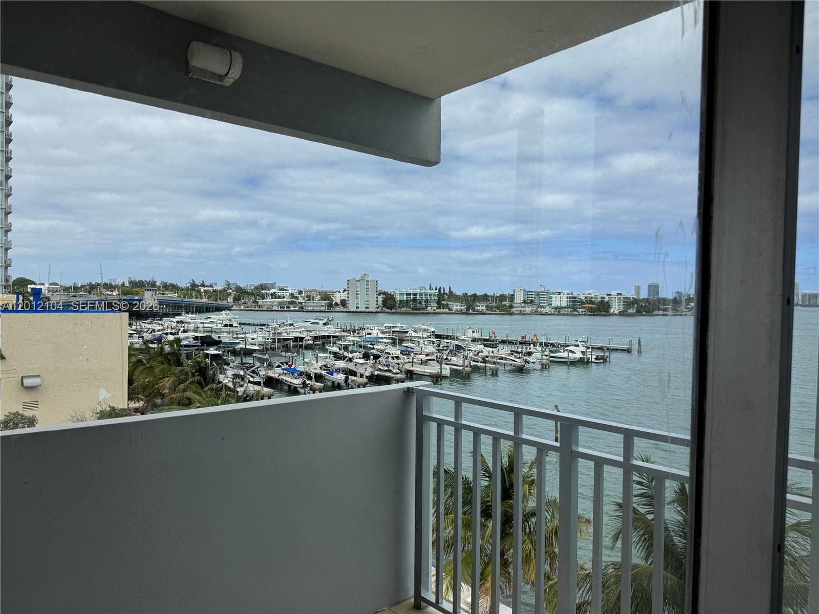 7545 E Treasure Dr 5G photo 1