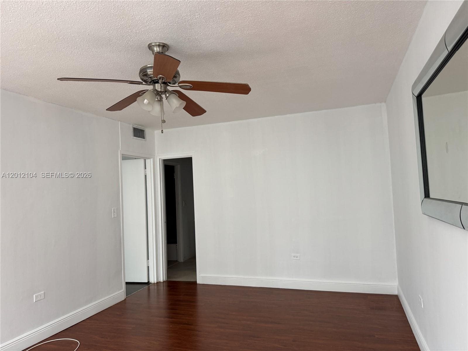 7545 E Treasure Dr 5G photo 8