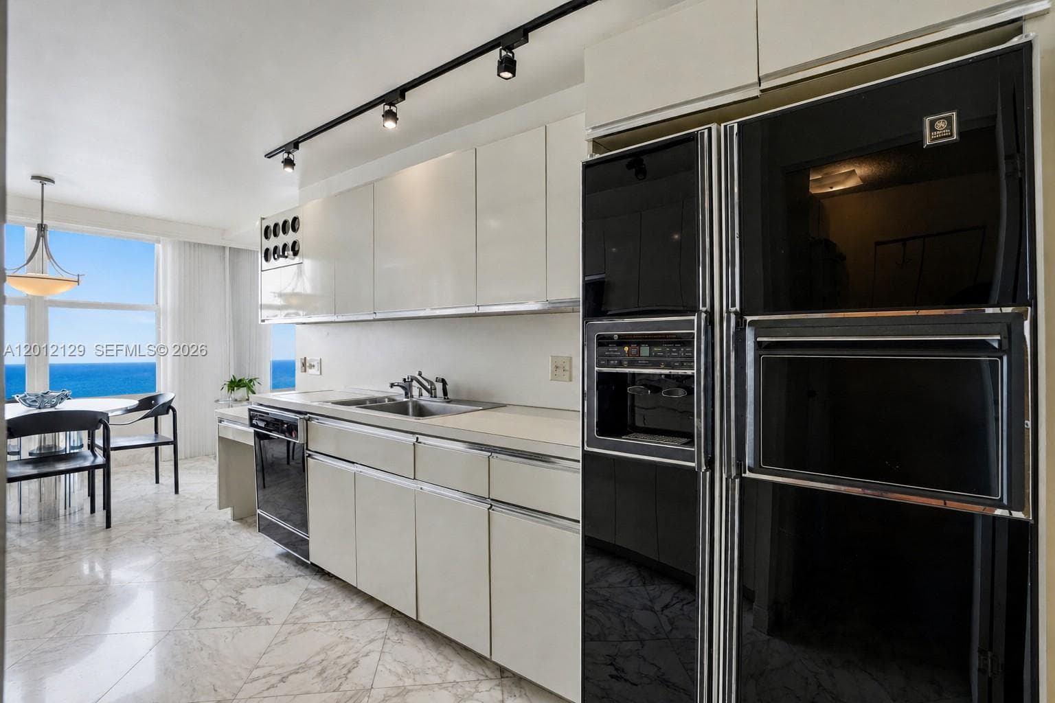 2751 Ocean Dr 1805S photo 10