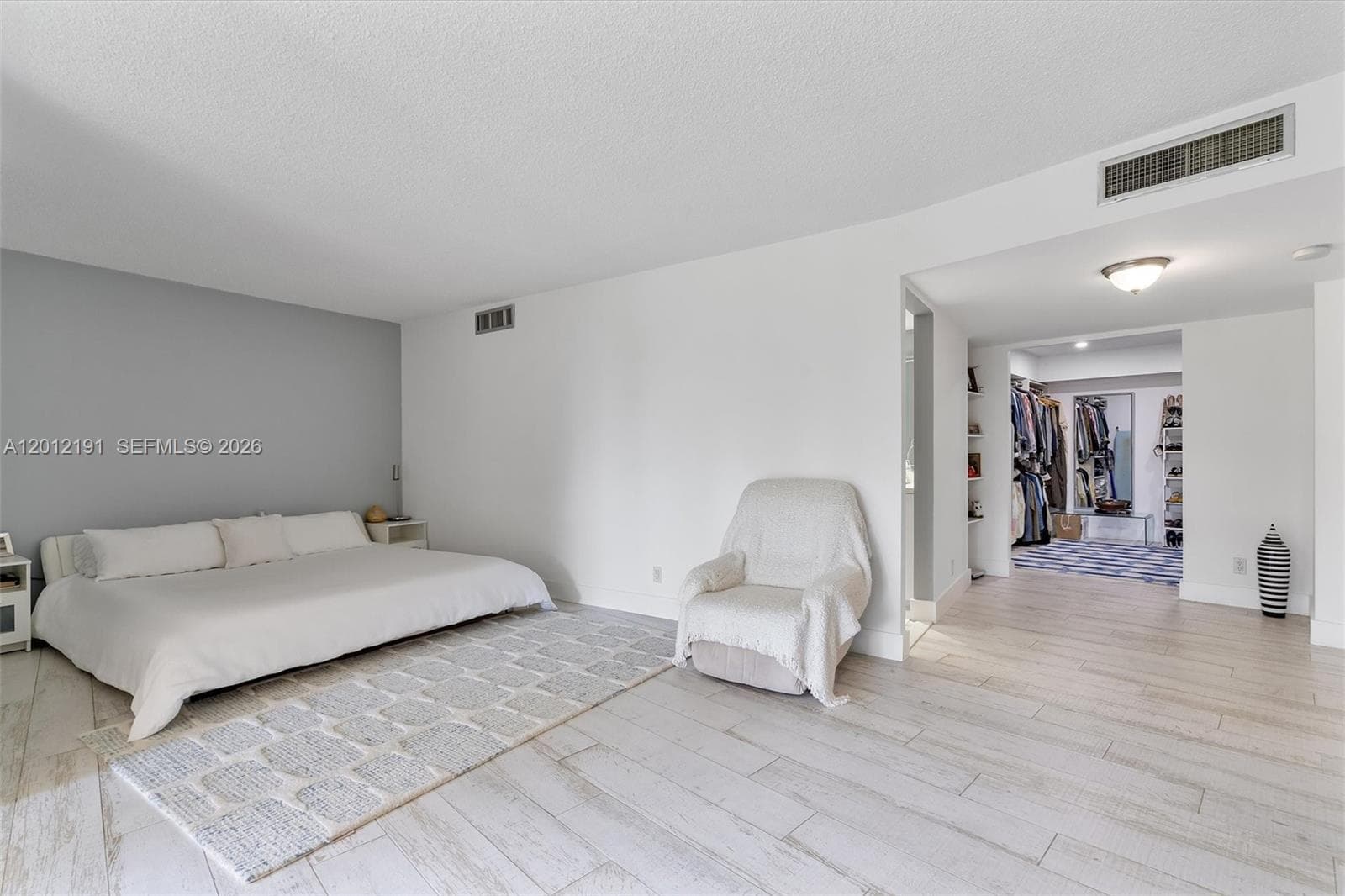 20341 W Country Club Dr TH-11 photo 17