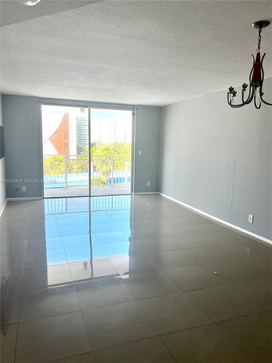 1801 S Ocean Dr 535 photo 6